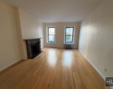 East 84th Street - Photo Thumbnail 1