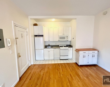 West 72 Street - Photo Thumbnail 1