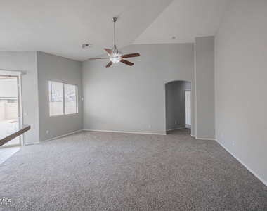 16874 W Tonbridge Street - Photo Thumbnail 7