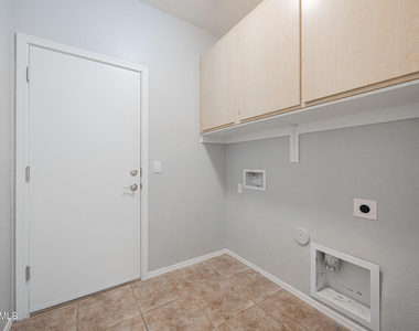 16874 W Tonbridge Street - Photo Thumbnail 27