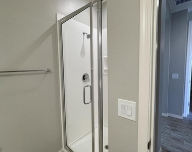 2763 S Betty Street - Photo Thumbnail 3