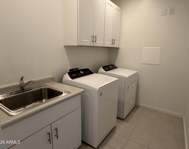 266 S San Fernando Lane - Photo Thumbnail 7