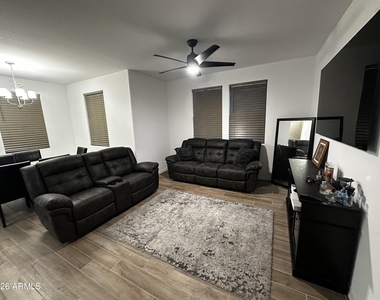3757 N 100th Avenue - Photo Thumbnail 4