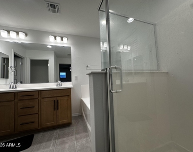3757 N 100th Avenue - Photo Thumbnail 18