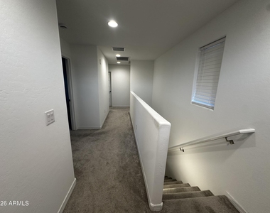 3757 N 100th Avenue - Photo Thumbnail 10
