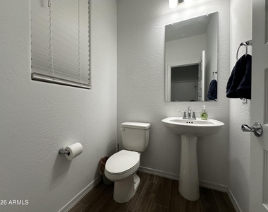3757 N 100th Avenue - Photo Thumbnail 8