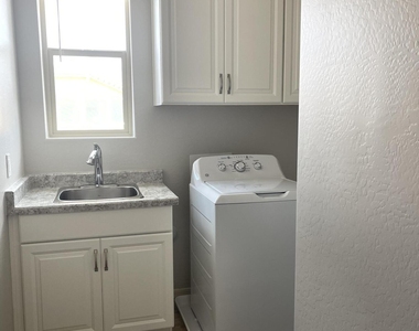 2785 S Betty Street - Photo Thumbnail 10