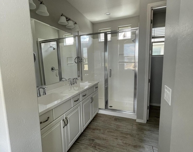 2785 S Betty Street - Photo Thumbnail 12