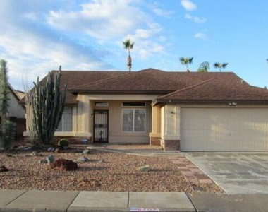 6702 N 89th Avenue - Photo Thumbnail 9