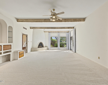 6301 E Naumann Drive - Photo Thumbnail 17