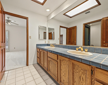 6301 E Naumann Drive - Photo Thumbnail 34