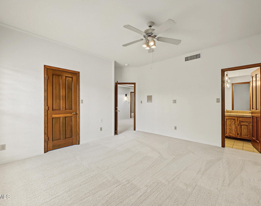 6301 E Naumann Drive - Photo Thumbnail 28