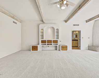 6301 E Naumann Drive - Photo Thumbnail 18