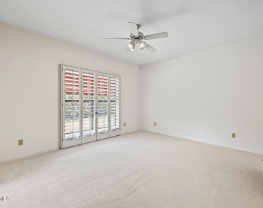 6301 E Naumann Drive - Photo Thumbnail 31