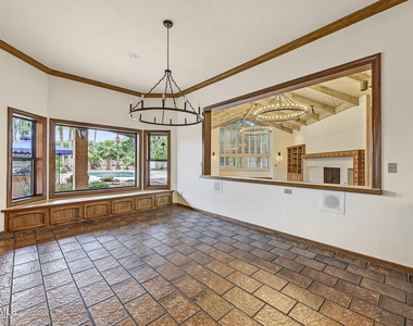 6301 E Naumann Drive - Photo Thumbnail 8
