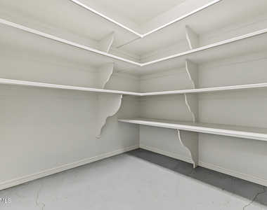 6301 E Naumann Drive - Photo Thumbnail 47
