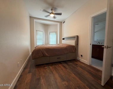 555 W 6th Street - Photo Thumbnail 9