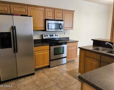 2600 E Springfield Place - Photo Thumbnail 11