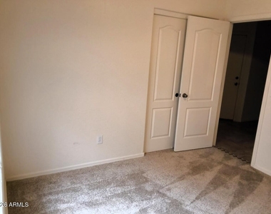 2600 E Springfield Place - Photo Thumbnail 14