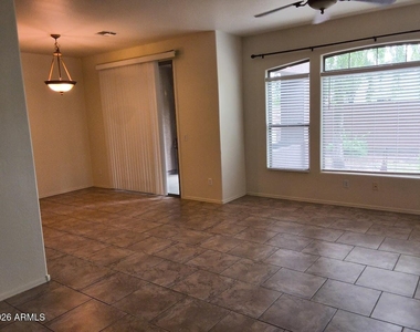 2600 E Springfield Place - Photo Thumbnail 6