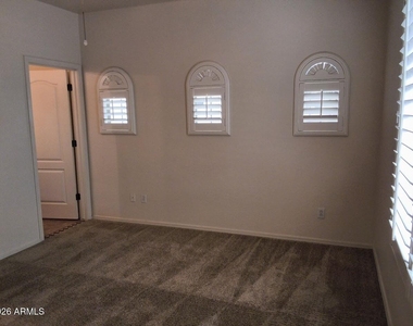 2600 E Springfield Place - Photo Thumbnail 21