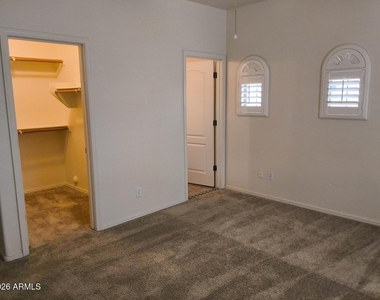 2600 E Springfield Place - Photo Thumbnail 22
