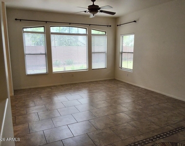 2600 E Springfield Place - Photo Thumbnail 5