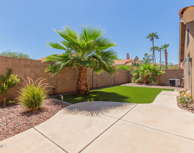 3225 E Briarwood Terrace - Photo Thumbnail 28