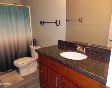 15650 N 19th Avenue - Photo Thumbnail 10