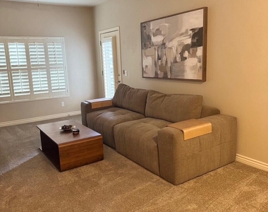 5350 E Deer Valley Drive - Photo Thumbnail 5