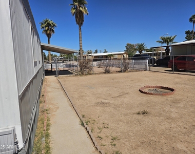 1113 W Corinthian Circle - Photo Thumbnail 17