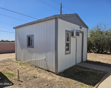 1113 W Corinthian Circle - Photo Thumbnail 19
