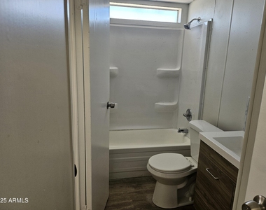 1113 W Corinthian Circle - Photo Thumbnail 13
