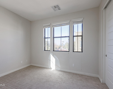 4236 N 27th Street - Photo Thumbnail 16
