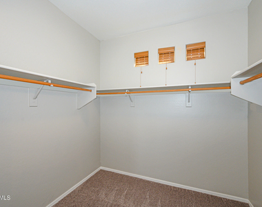 28450 N Castle Rock Drive - Photo Thumbnail 21