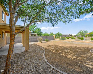 28450 N Castle Rock Drive - Photo Thumbnail 28