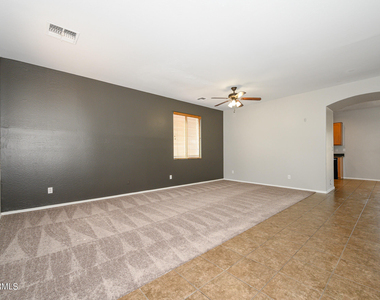 28450 N Castle Rock Drive - Photo Thumbnail 2