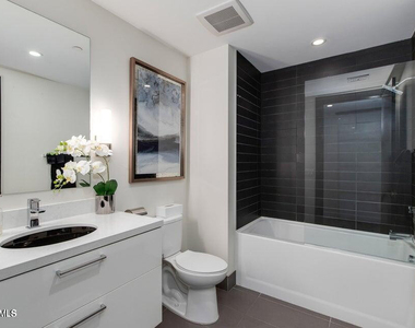 4422 N 75th Street - Photo Thumbnail 16