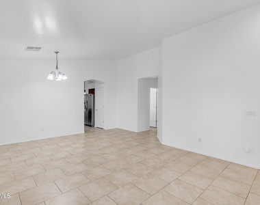25883 W Gibson Lane - Photo Thumbnail 9