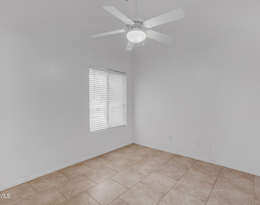 25883 W Gibson Lane - Photo Thumbnail 35