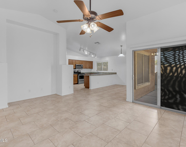 25883 W Gibson Lane - Photo Thumbnail 13