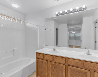 25883 W Gibson Lane - Photo Thumbnail 28