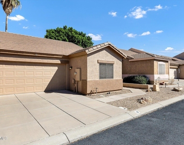 44 S Greenfield Road - Photo Thumbnail 2