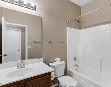 44 S Greenfield Road - Photo Thumbnail 13