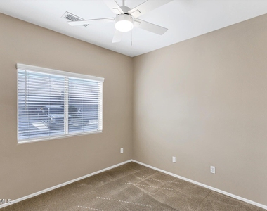 44 S Greenfield Road - Photo Thumbnail 12