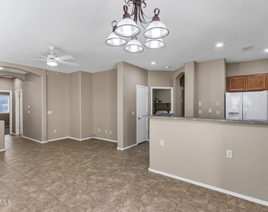 44 S Greenfield Road - Photo Thumbnail 7