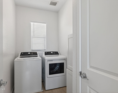 9341 E Sebring Avenue - Photo Thumbnail 25