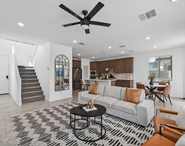 9341 E Sebring Avenue - Photo Thumbnail 7