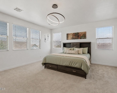 10204 E Thunderbolt Avenue - Photo Thumbnail 15