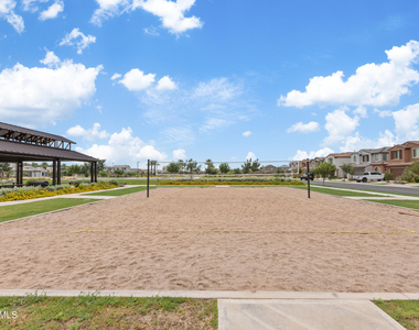 10204 E Thunderbolt Avenue - Photo Thumbnail 35